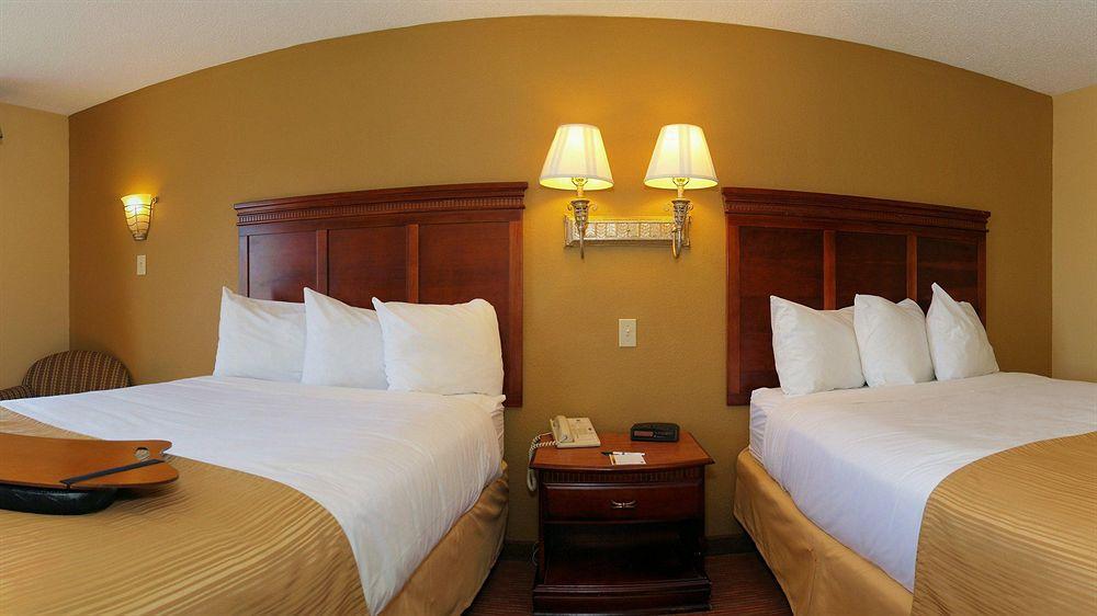 Surestay Plus Hotel By Best Western Durham Medical Center Экстерьер фото