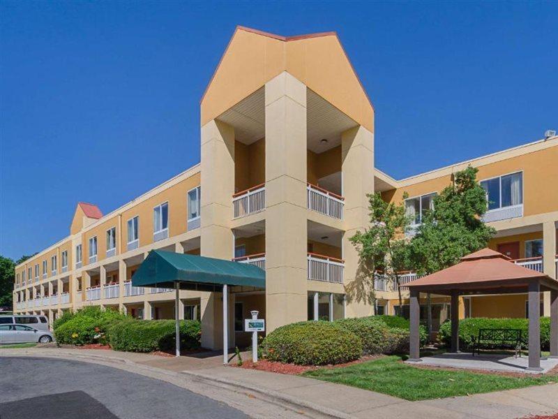 Surestay Plus Hotel By Best Western Durham Medical Center Экстерьер фото