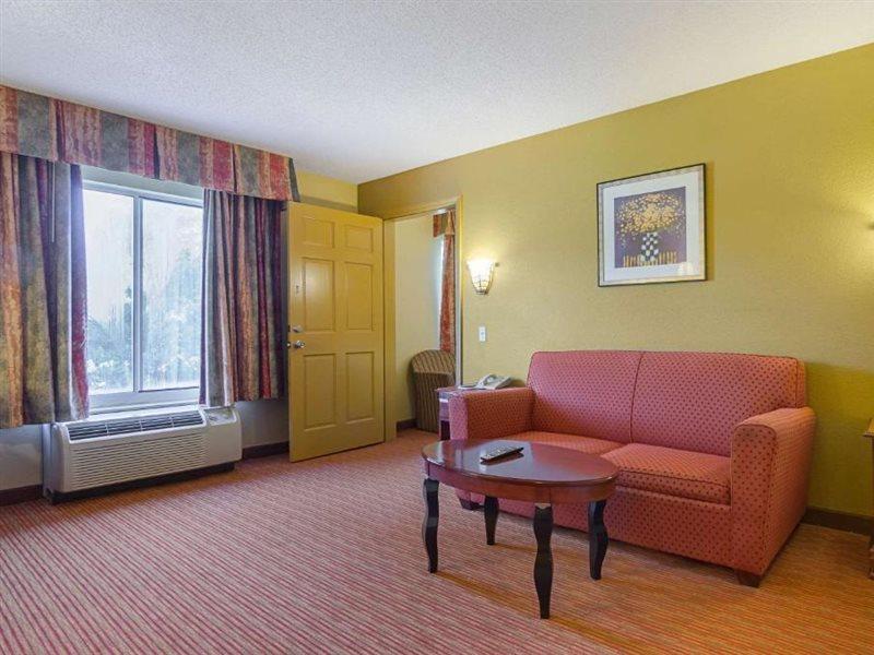 Surestay Plus Hotel By Best Western Durham Medical Center Экстерьер фото