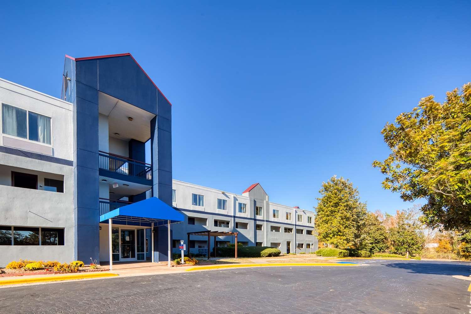 Surestay Plus Hotel By Best Western Durham Medical Center Экстерьер фото