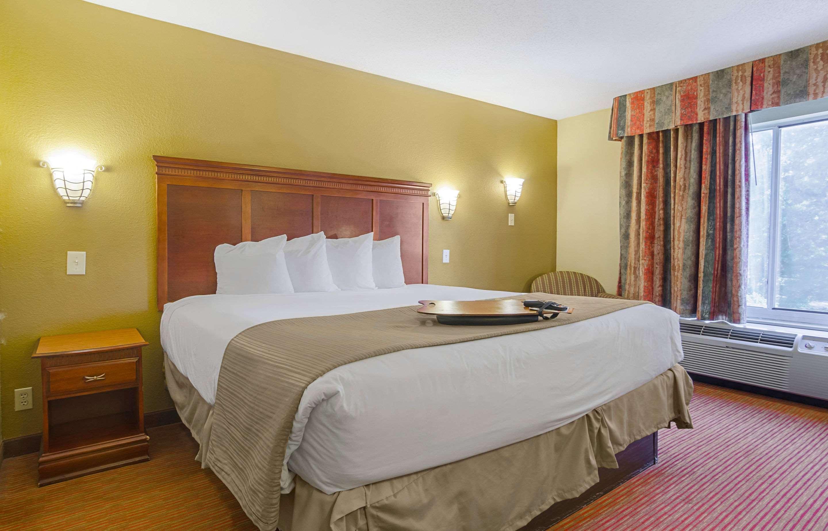 Surestay Plus Hotel By Best Western Durham Medical Center Экстерьер фото