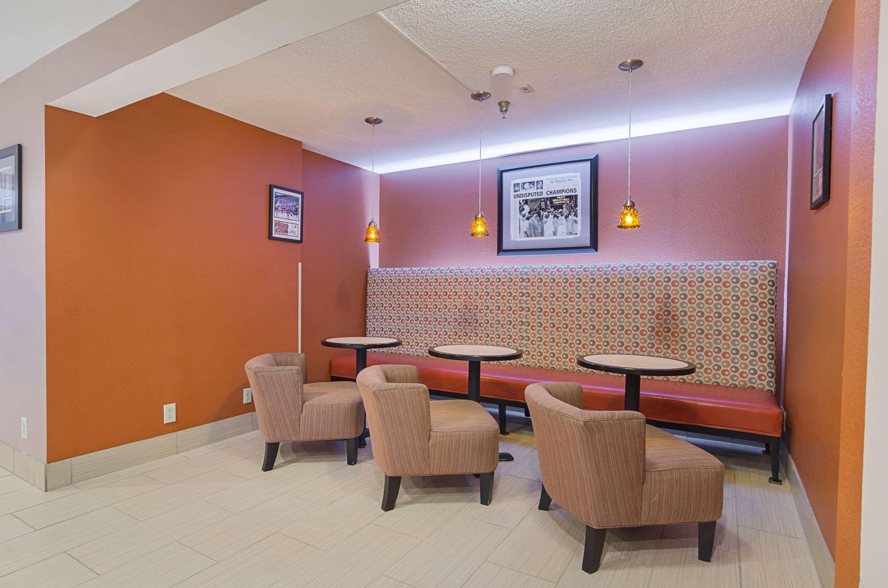 Surestay Plus Hotel By Best Western Durham Medical Center Экстерьер фото
