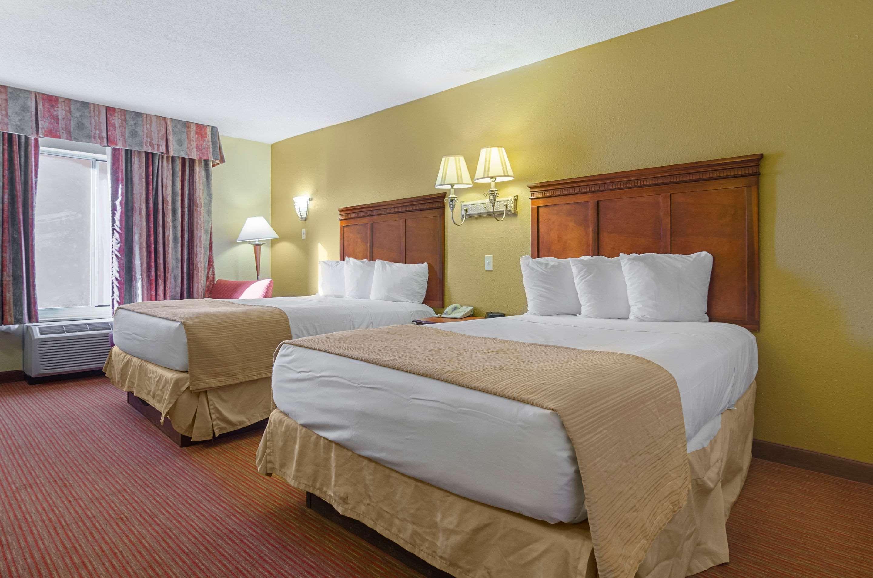 Surestay Plus Hotel By Best Western Durham Medical Center Экстерьер фото