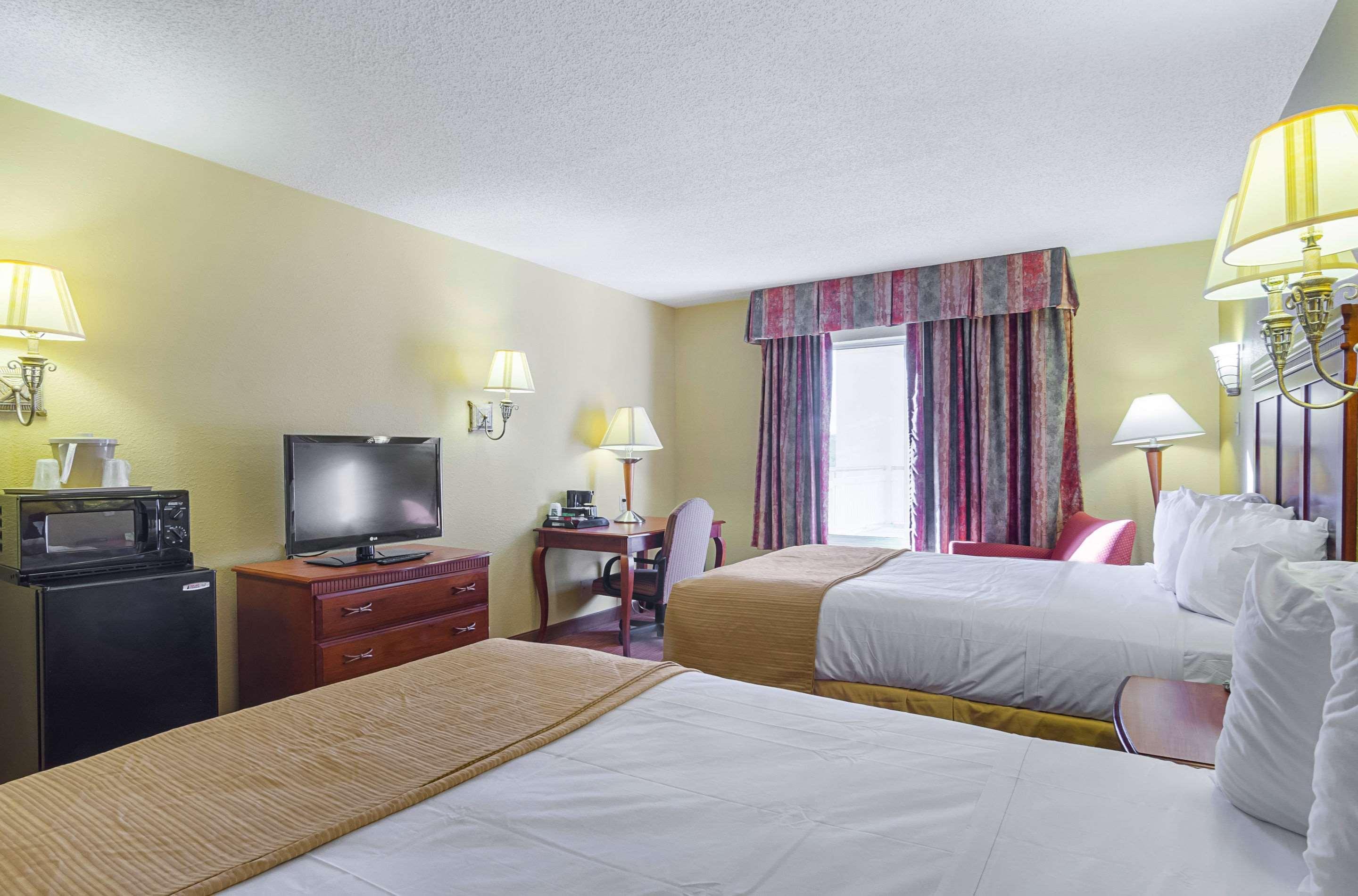 Surestay Plus Hotel By Best Western Durham Medical Center Экстерьер фото