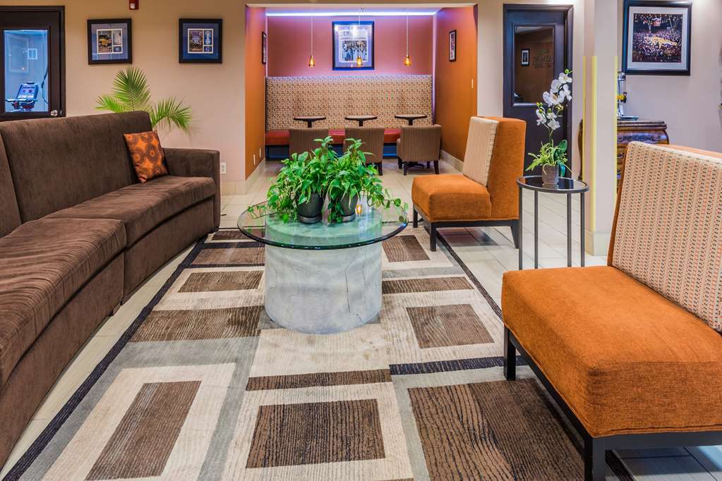Surestay Plus Hotel By Best Western Durham Medical Center Интерьер фото